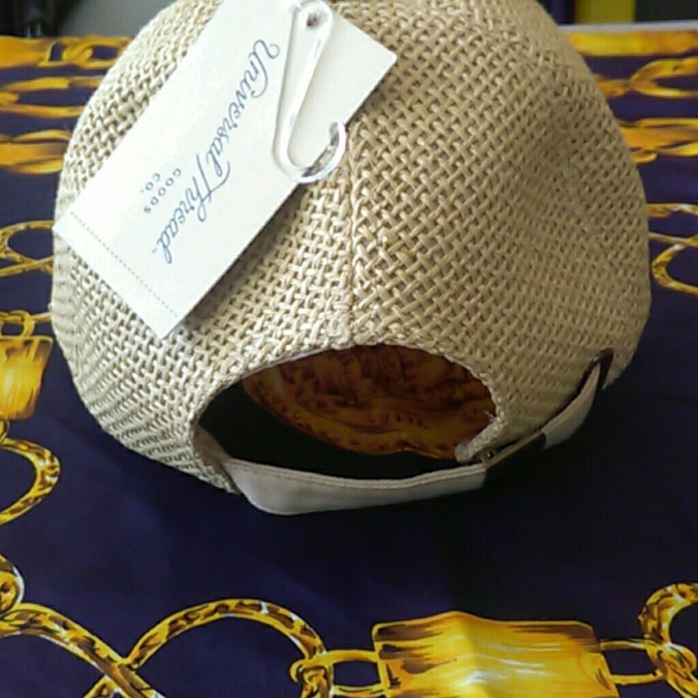 Hat - Picture 2 of 6
